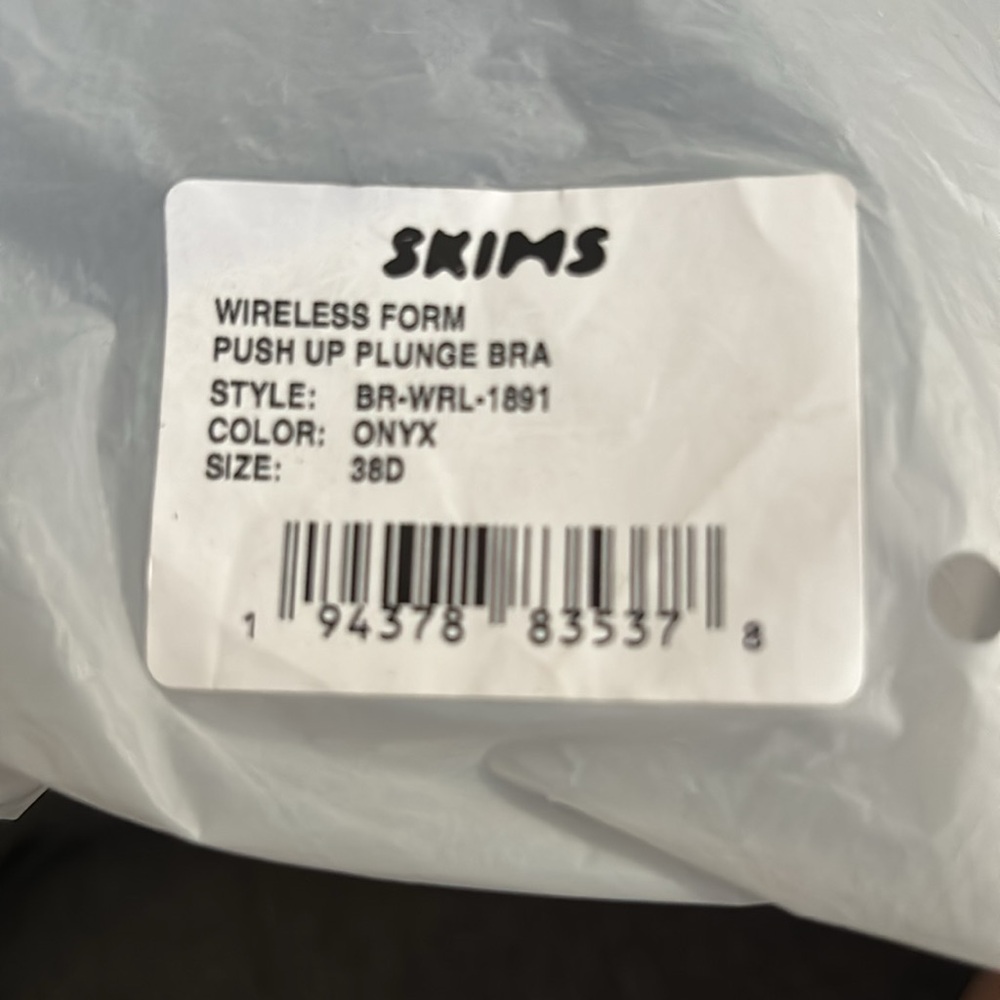Skims - Picture 6 of 6